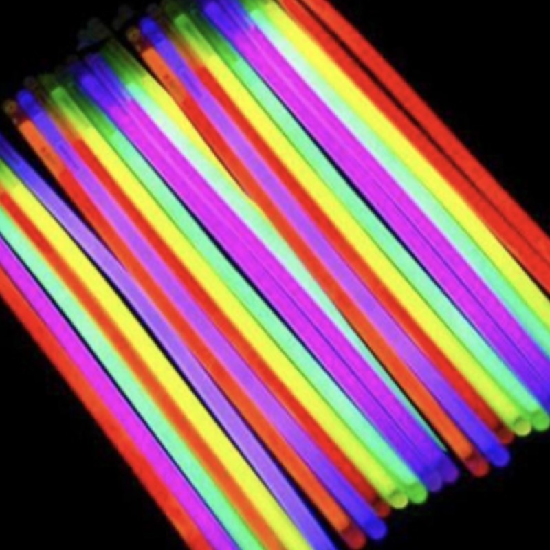 Неоновая палка. Светящиеся палочки (10 шт) Glow Stick dbt15250. Хис химический источник света. Неоновые палочки ЮНЛАНДИЯ. Люминофорные палочки.